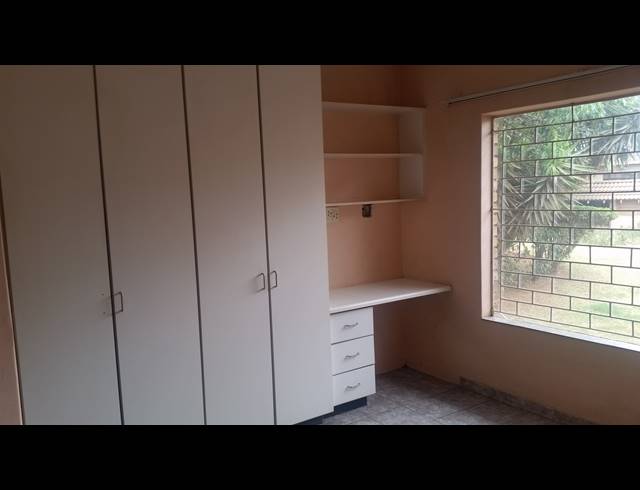 3 bed property to rent in POMONA AH
